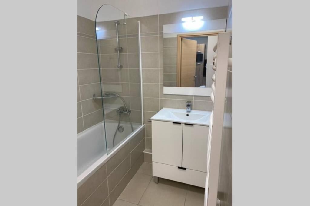 Appartement de charme dans résidence avec piscine La Joue du Loup Saint-Étienne-en-Dévoluy Esterno foto